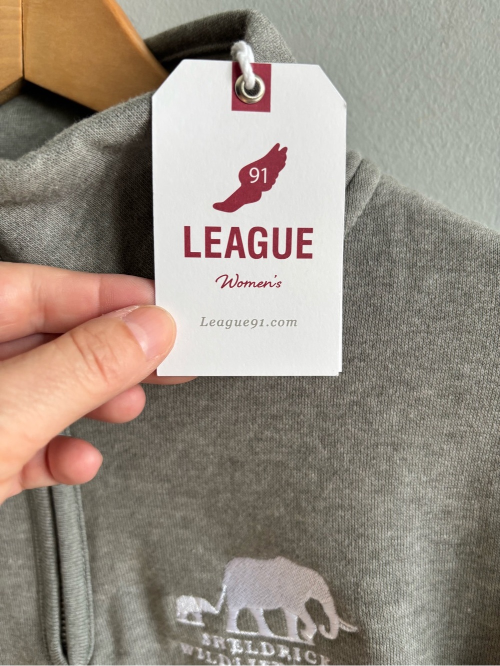League Gray Quarter-Zip Pullover Sweatshirt - Sheldrick Wildlife Trust - Medium - Picture 4 of 9